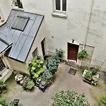 Appartement Proche Canal Saint Martin - II