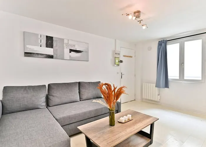 Appartement Proche Canal Saint Martin - II